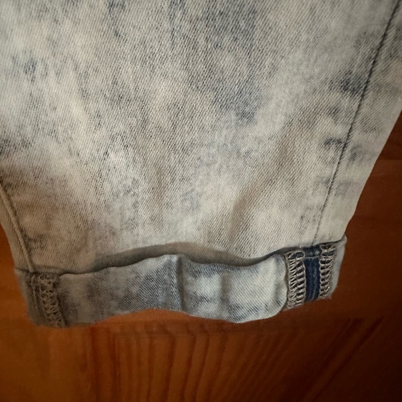 Apt 9 women’s capri jeans - Picture 3 of 4